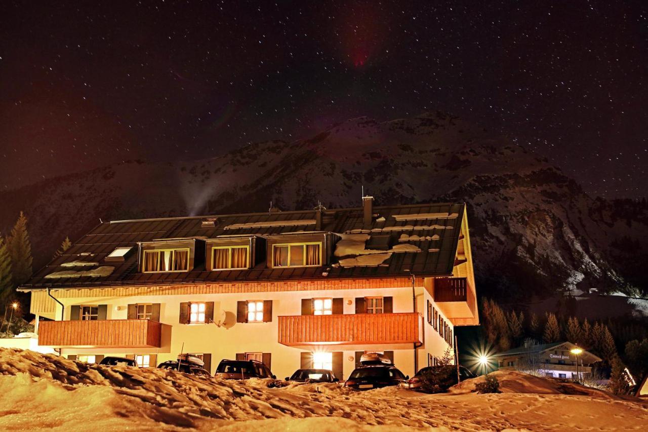 Appartement Chalet Zur Rose à Berwang Extérieur photo