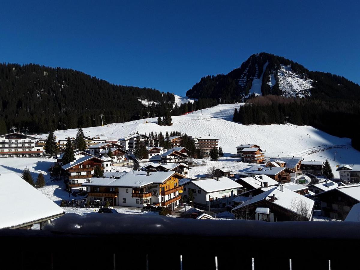 Appartement Chalet Zur Rose à Berwang Extérieur photo